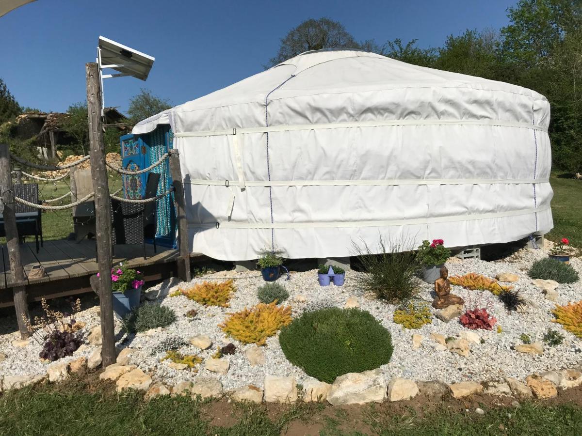 French Fields Luxury Glamping Original Mongolian Yurt Ξενοδοχείο Le-Vieux-Cerier Εξωτερικό φωτογραφία