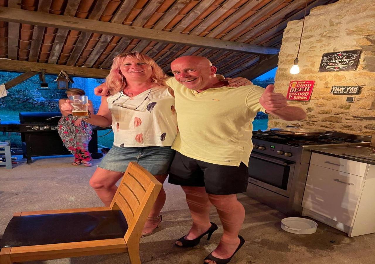 French Fields Luxury Glamping Original Mongolian Yurt Ξενοδοχείο Le-Vieux-Cerier Εξωτερικό φωτογραφία