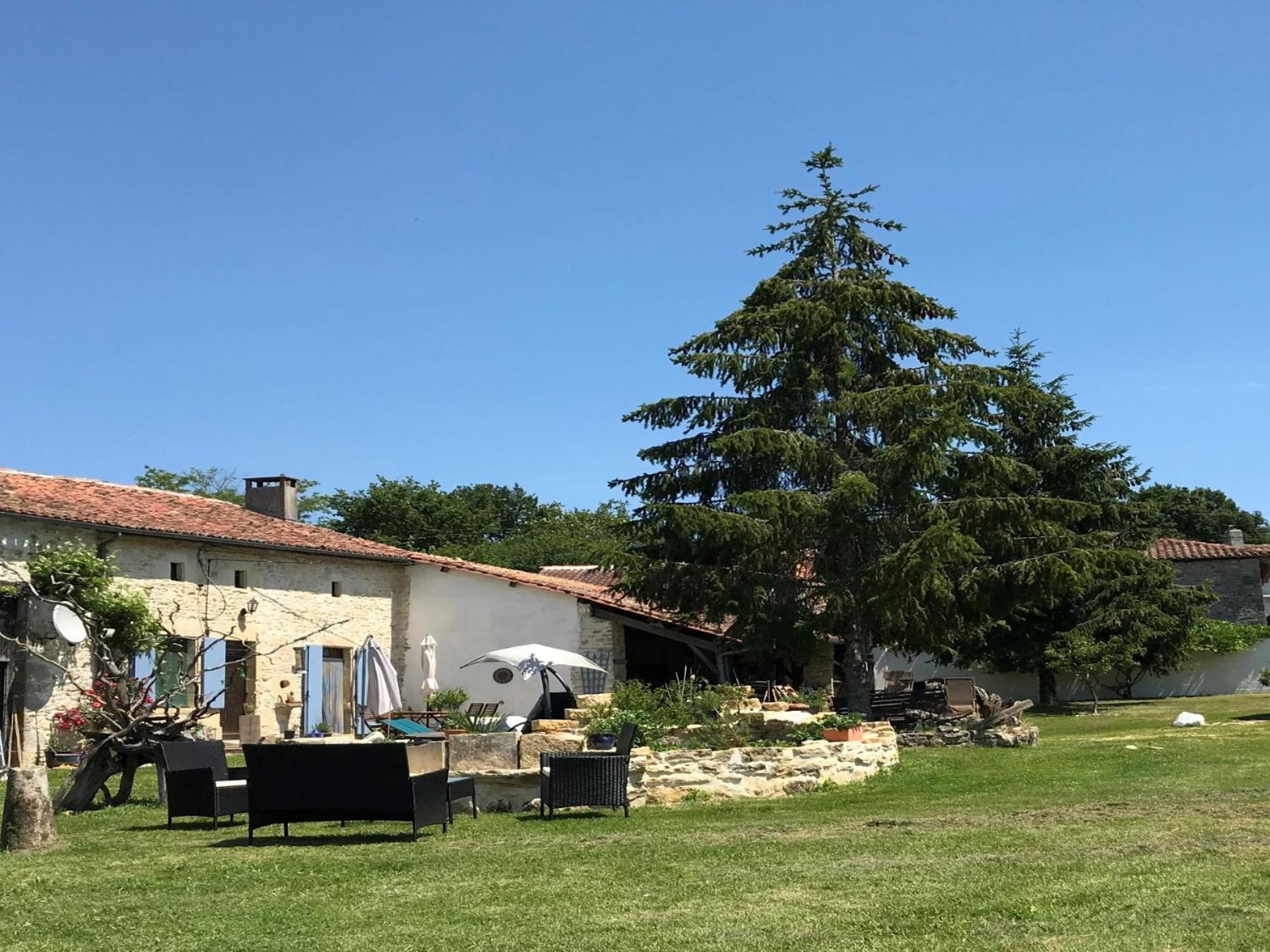 French Fields Luxury Glamping Original Mongolian Yurt Ξενοδοχείο Le-Vieux-Cerier Εξωτερικό φωτογραφία