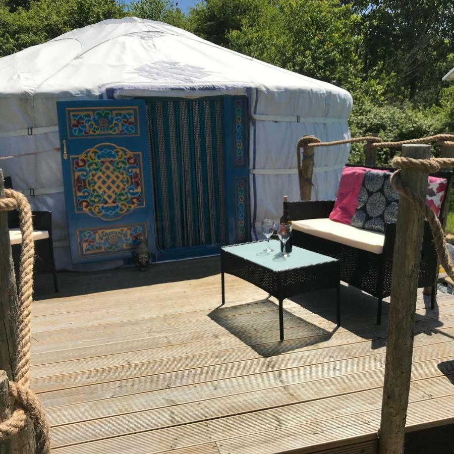 French Fields Luxury Glamping Original Mongolian Yurt Ξενοδοχείο Le-Vieux-Cerier Εξωτερικό φωτογραφία