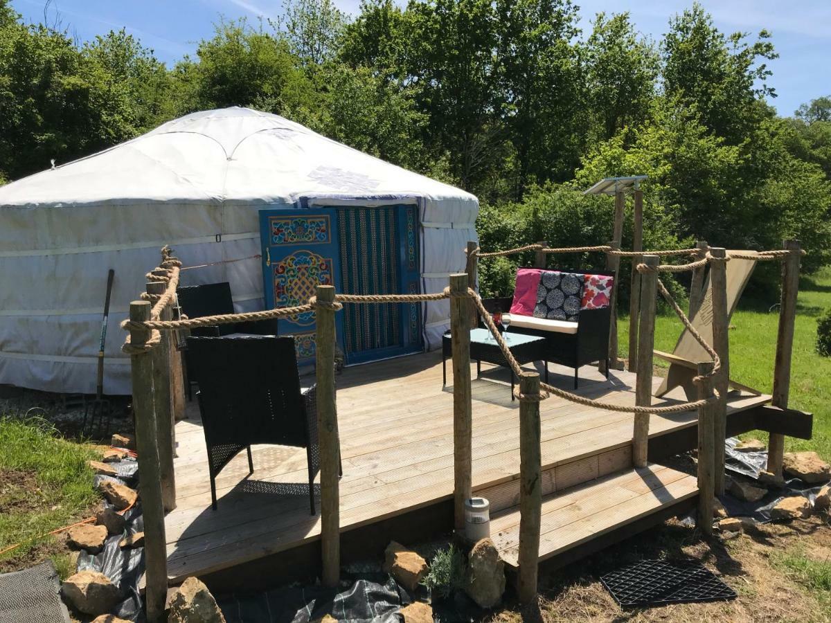 French Fields Luxury Glamping Original Mongolian Yurt Ξενοδοχείο Le-Vieux-Cerier Εξωτερικό φωτογραφία