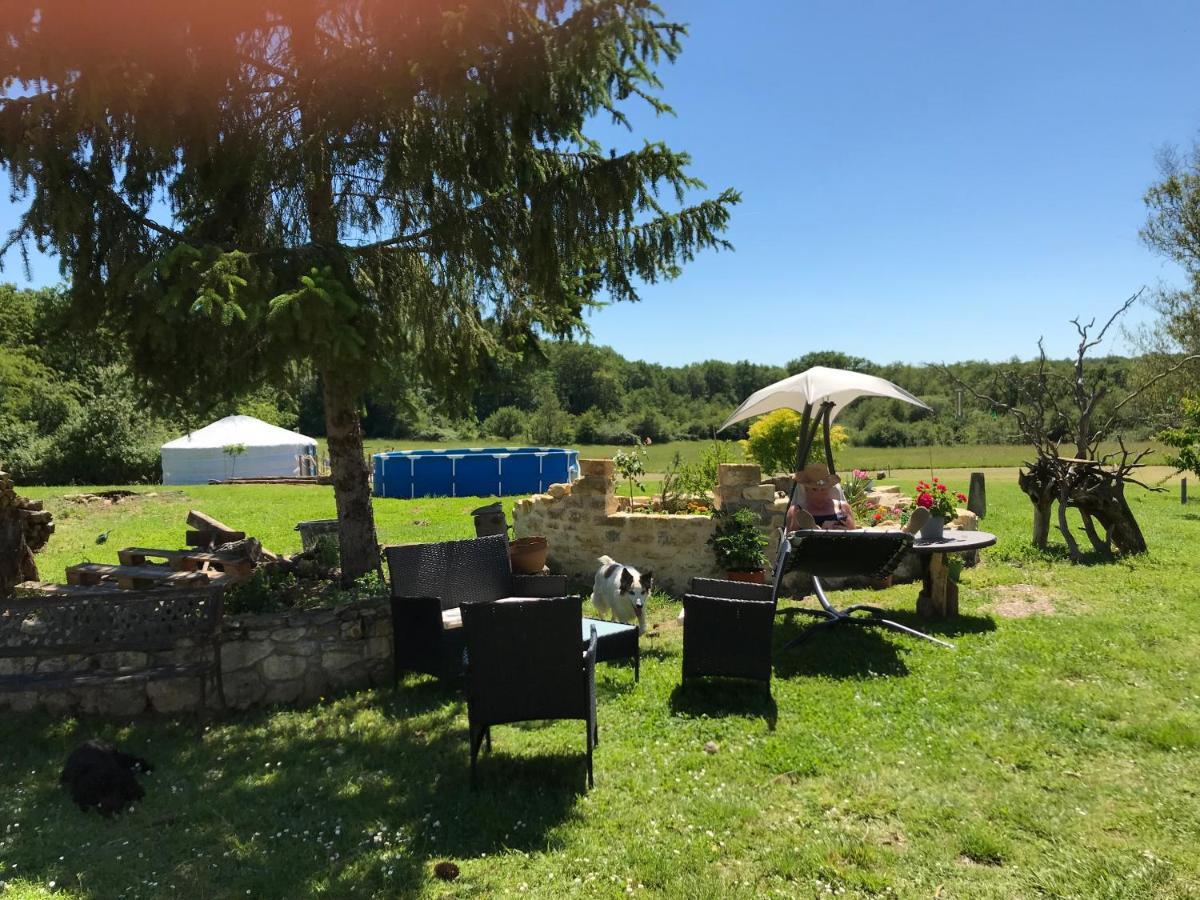 French Fields Luxury Glamping Original Mongolian Yurt Ξενοδοχείο Le-Vieux-Cerier Εξωτερικό φωτογραφία